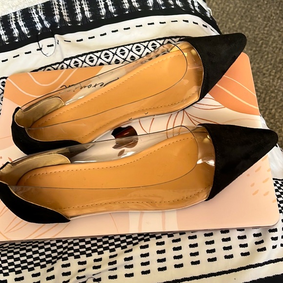 Flats - Picture 2 of 2